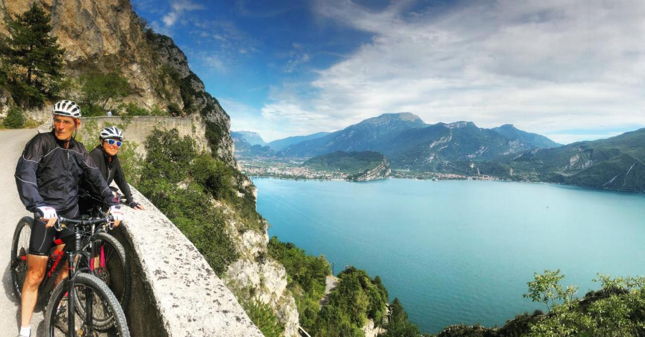Club Nautico - Phoenix Studio Lake View Riva del Garda Eksteriør bilde